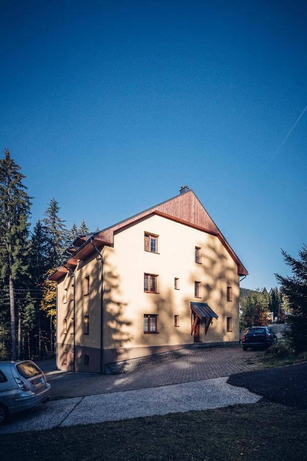 Apartmany Domino Železná Ruda Dış mekan fotoğraf