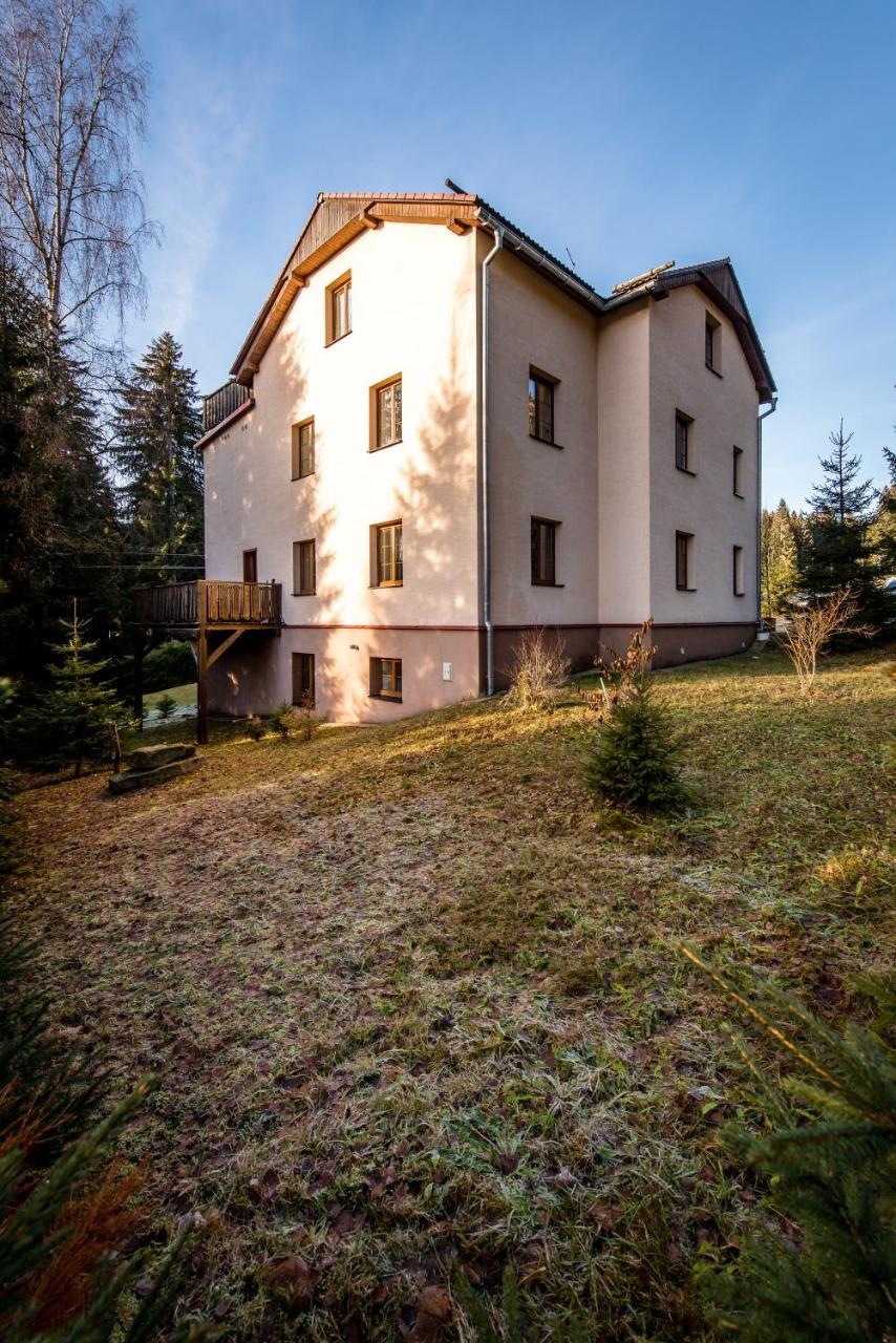 Apartmany Domino Železná Ruda Dış mekan fotoğraf